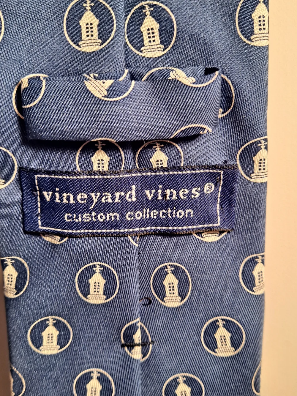 Vineyard Vines Silk Classic Blue White Steeple Pastoral Patterned Men’s Tie